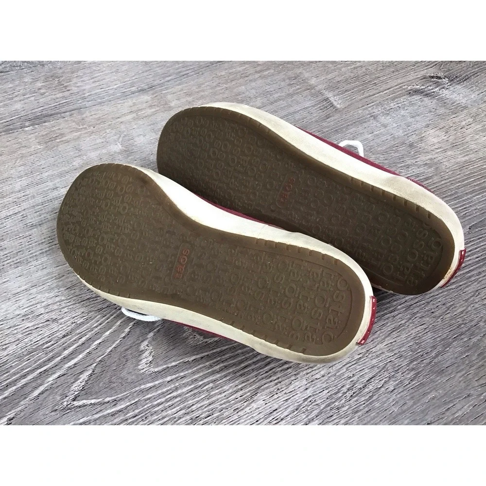 Taos Star Red Canvas Women's Size 7.5 Comfort Walking Sneakers Shoes STA-12844